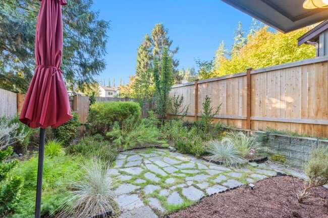 Building Photo - 3bd/2.25ba Seattle Townhouse