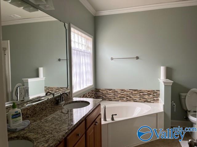 Building Photo - 410 Creekwater Cir