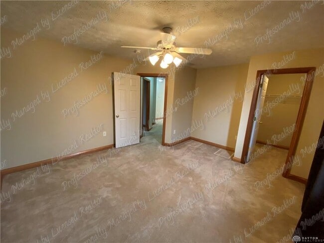 Building Photo - 6353 Charlotte Ct