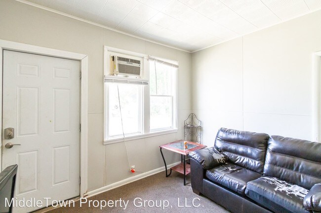 Building Photo - 1526-1526 1/2 W Jackson St