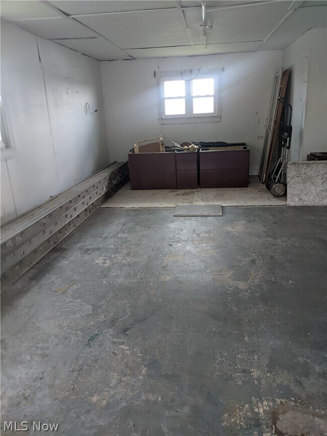 Building Photo - 51392 Breezy Hill Rd