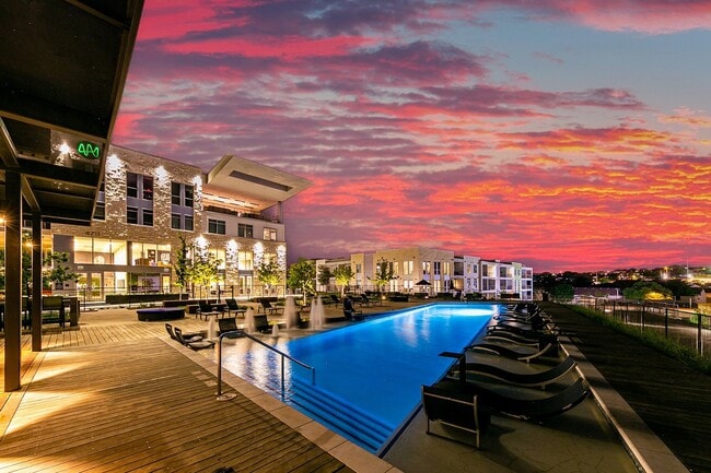 Building Photo - Edison Austin