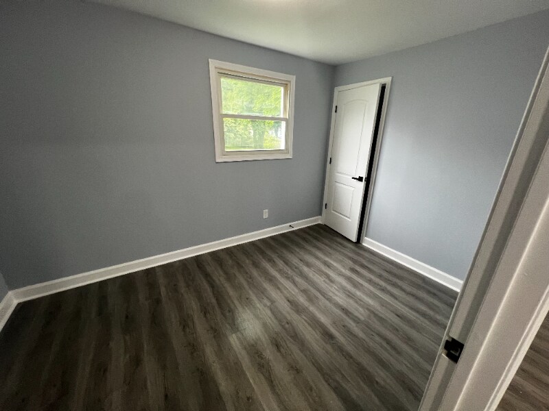 Building Photo - 220 Locust Ln