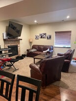 Building Photo - 504 Silverleaf Dr