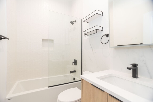 Building Photo - 3251 W Belden Ave