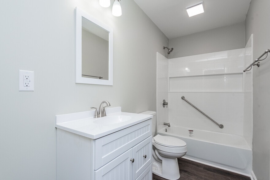 Building Photo - 4133 Churchman Ave