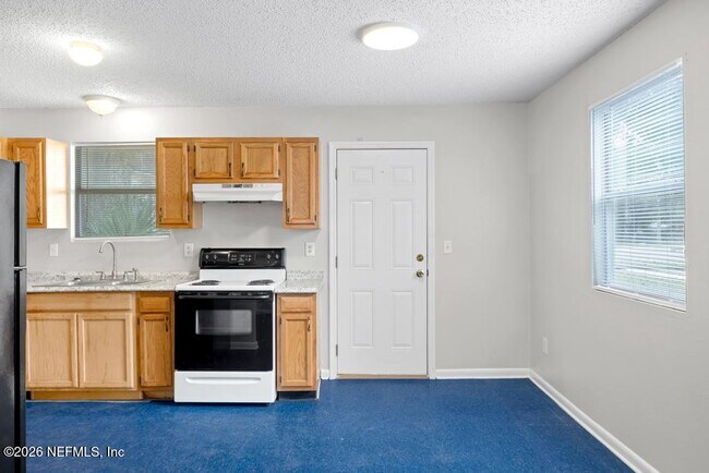 Building Photo - 850 Spearing St