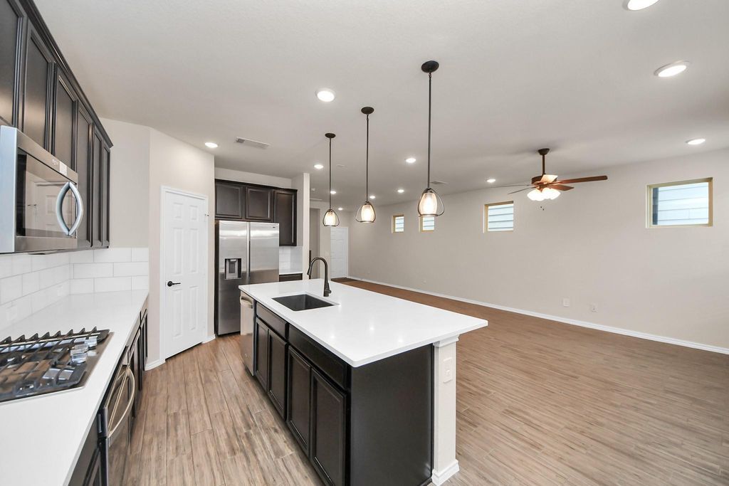 Building Photo - 10325 Harmon Smith Dr