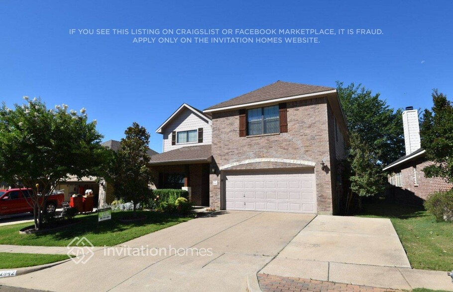 Building Photo - 2942 Greenway Dr