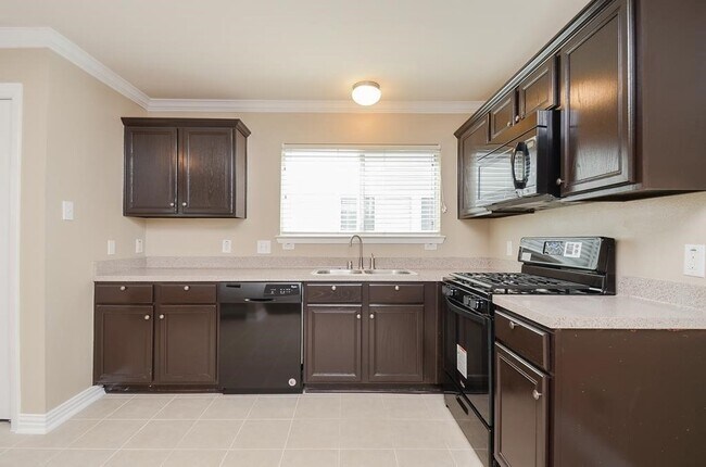 Building Photo - 20929 Patriot Park Ln