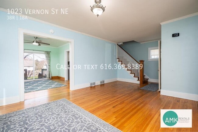 Building Photo - 1023 Vernon St NE