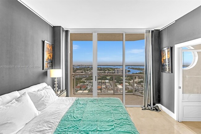 Building Photo - 7330 Ocean Terrace