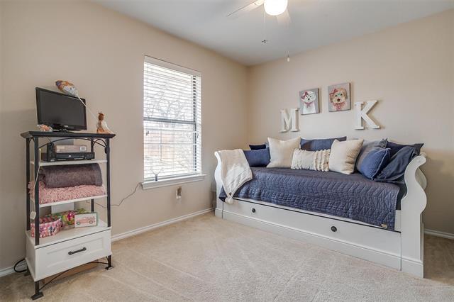 Building Photo - 4121-4123 Spring Meadow Ln