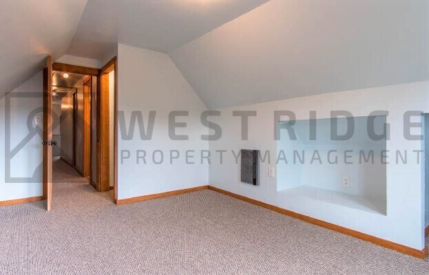 Building Photo - 609 NE Webster St