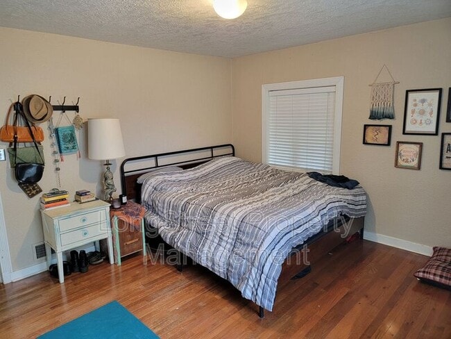 Building Photo - 943 NW 11th St