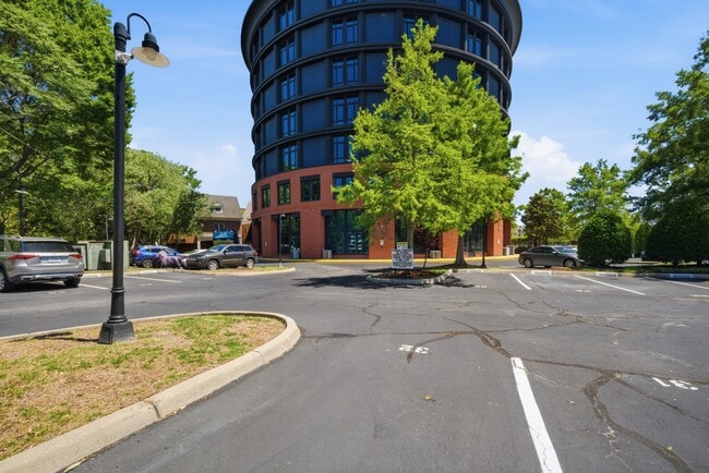 Building Photo - 415 St Pauls Blvd