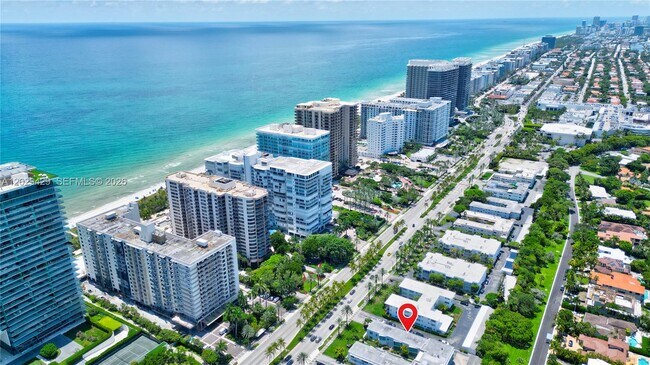 Building Photo - 10178 Collins Ave