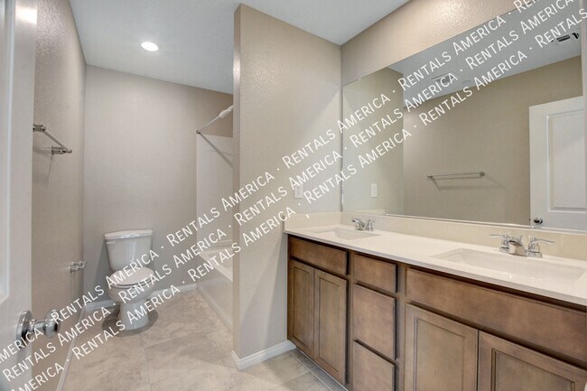 Building Photo - 6820 Calvitero St