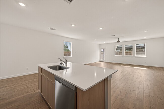 Building Photo - 3554 Shearwater St