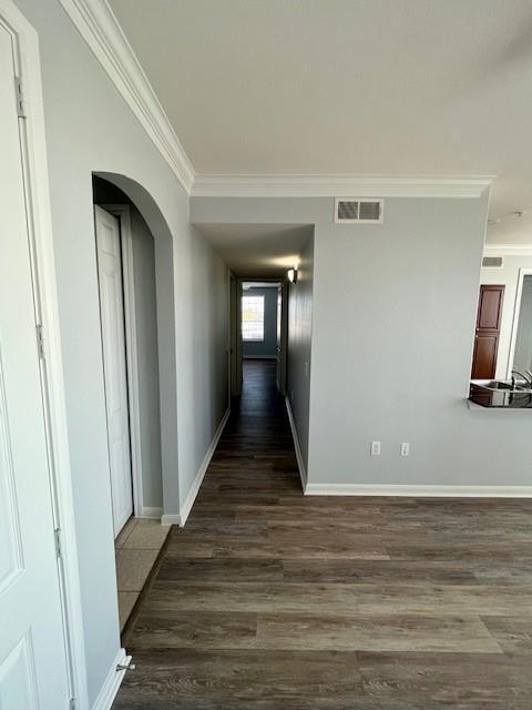 Building Photo - 7575 Kirby Dr