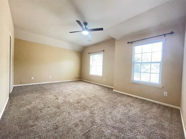 Building Photo - 13518 Primula Ct