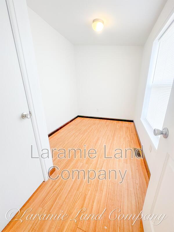 Building Photo - 388 N Buchanan St