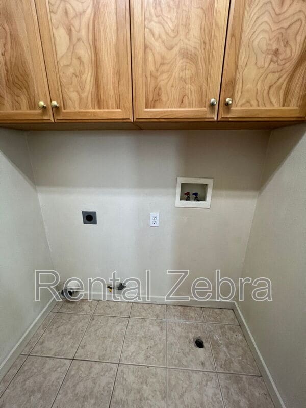 Building Photo - 1359 Rincon Dr
