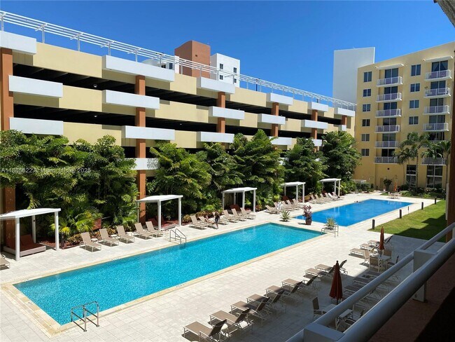 Primary Photo - 2775 NE 187th St