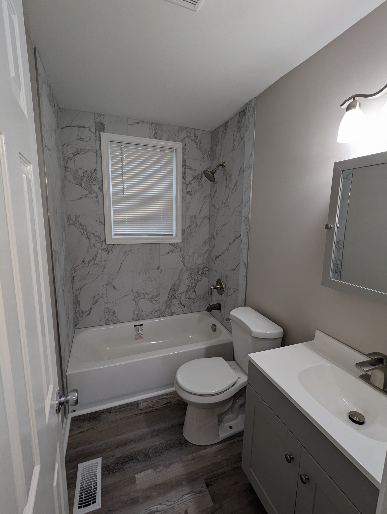 Building Photo - 850 N 2nd St