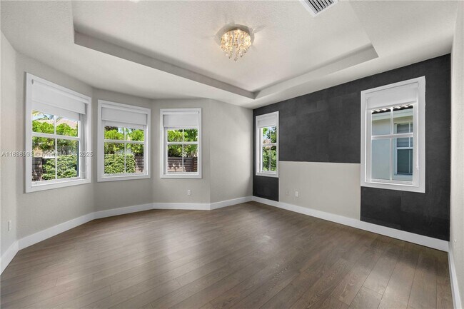 Building Photo - 8555 NW 111th Ct