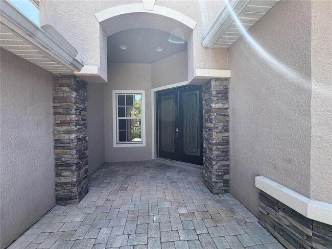 Building Photo - 23307 Abercorn Ln