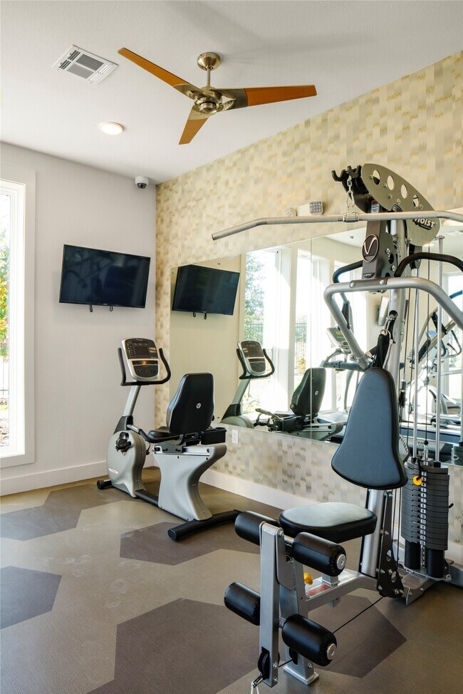 Building Photo - 104 Bettie Mae Wy