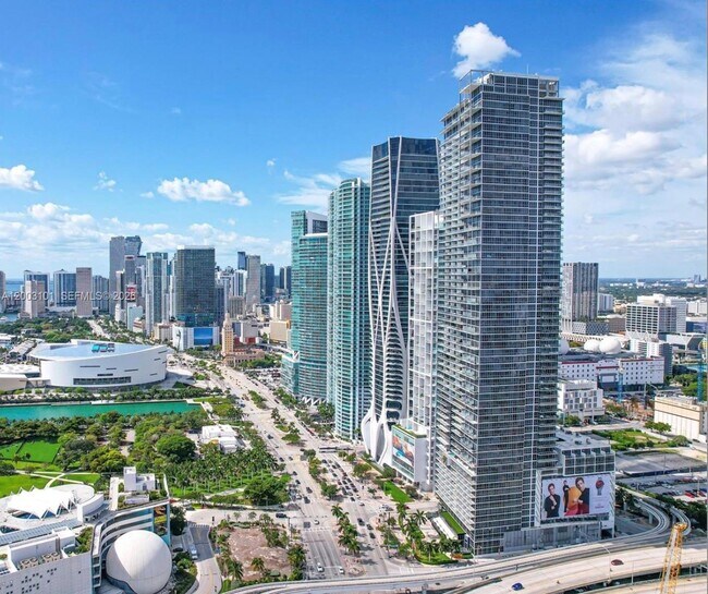 Building Photo - 1100 Biscayne Blvd