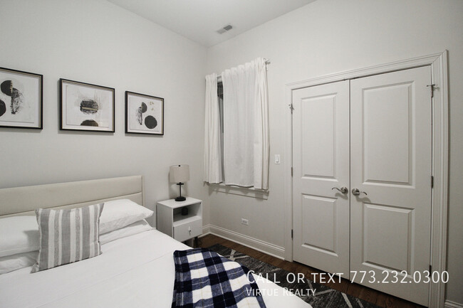 Building Photo - Fulton Market Condo-Quality 3 bedroom 2 ba...