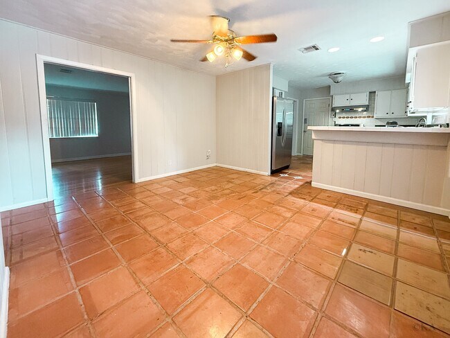Building Photo - 8902 Blankenship Dr