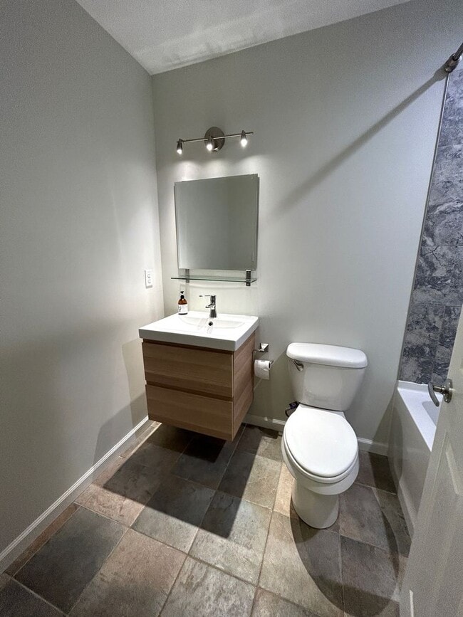 Building Photo - East Asheville - Contemporary Bungalow