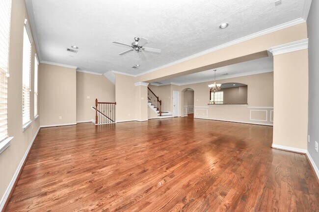 Building Photo - 908 W 26th St