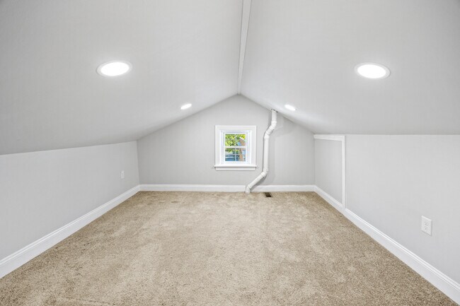 Third Floor Loft / Storage area - 733 E Elm St