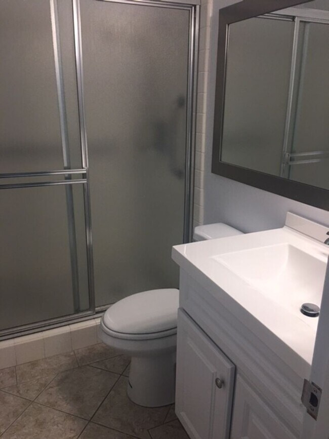 Building Photo - Rio Del Mar Condo - 2bed/2bath + den