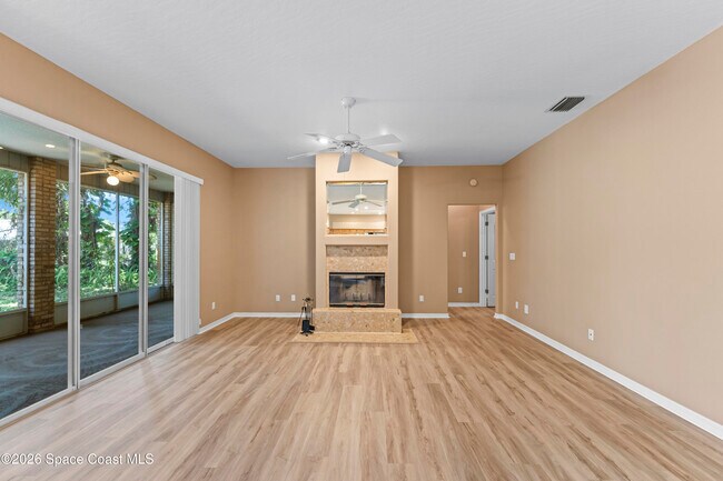 Building Photo - 7922 Timberlake Dr