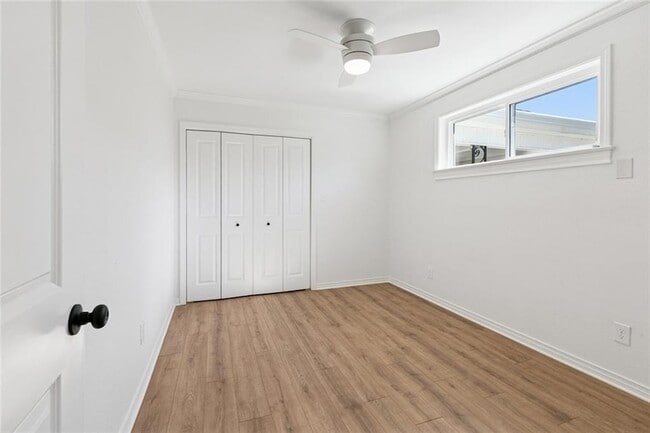 Building Photo - 1239 Helios Ave