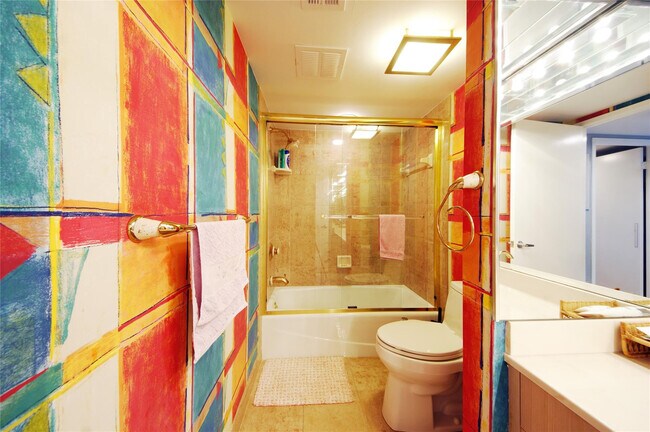 Building Photo - 2480 Presidential Way