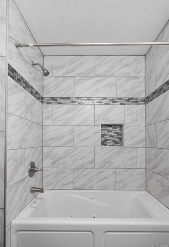 Building Photo - 242 Preston Ave