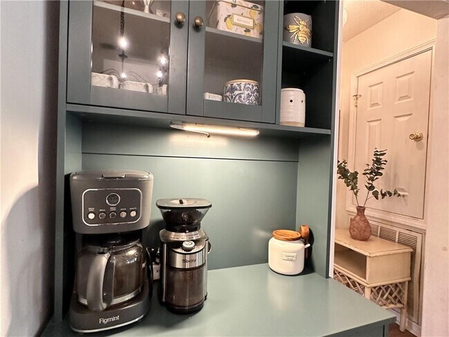 Building Photo - 1210 Bienville Blvd