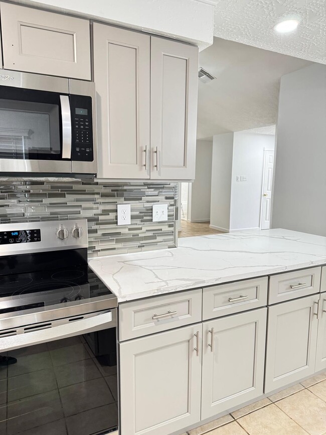 Building Photo - 13427 Rampchester Ln