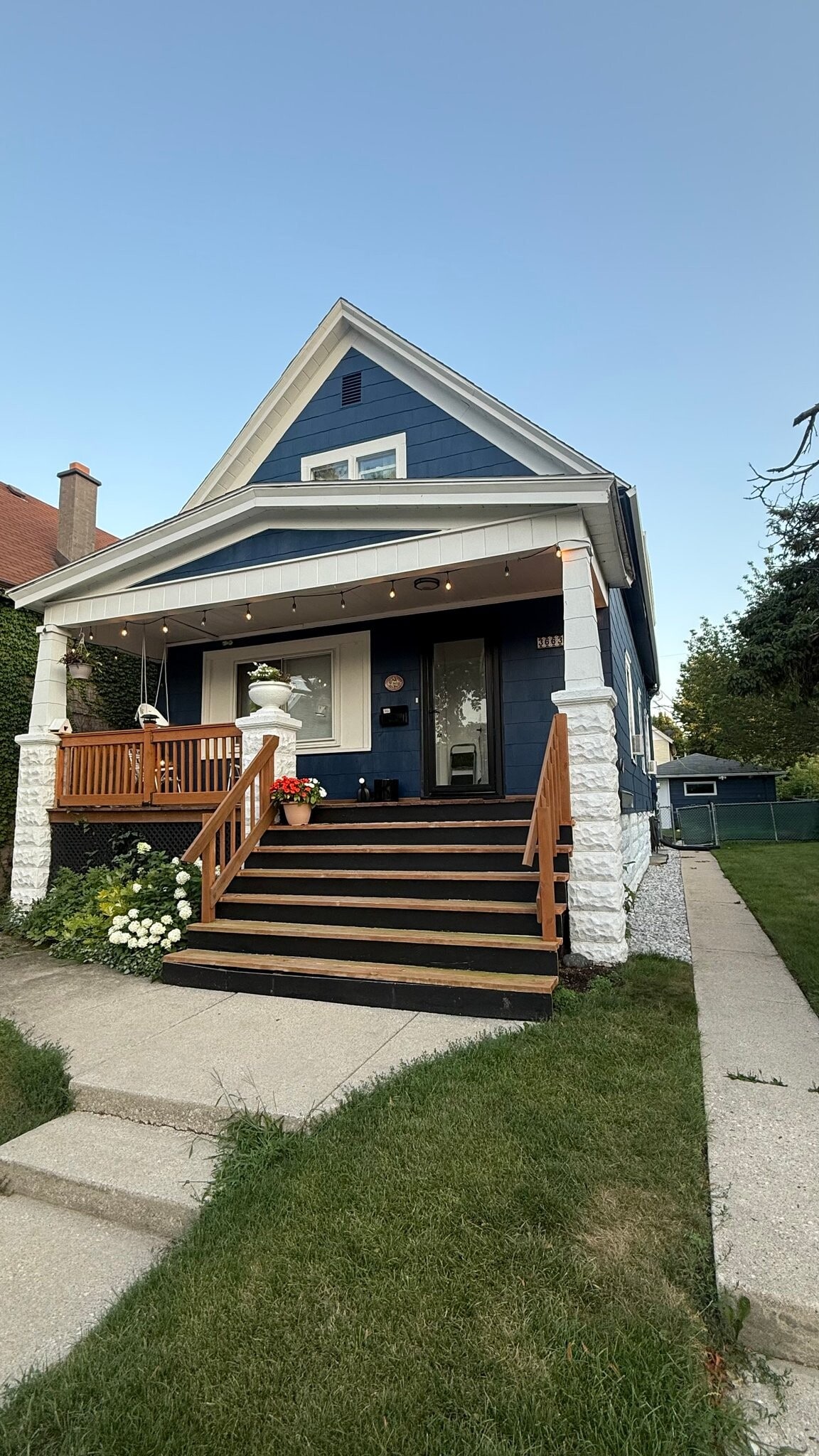 Building Photo - 3663 E Munkwitz Ave