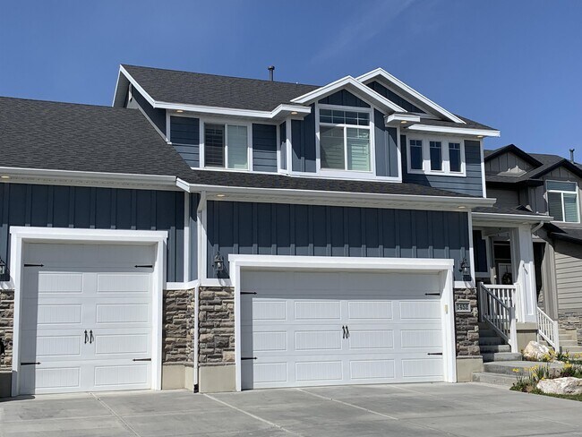 Primary Photo - 1452 Dunbar Ln