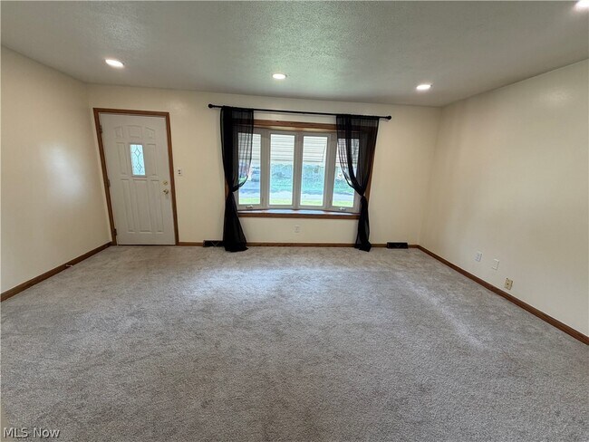 Building Photo - 14316 Parkman Blvd