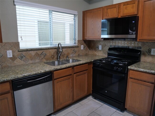 Building Photo - 1739 Nichole Woods Dr