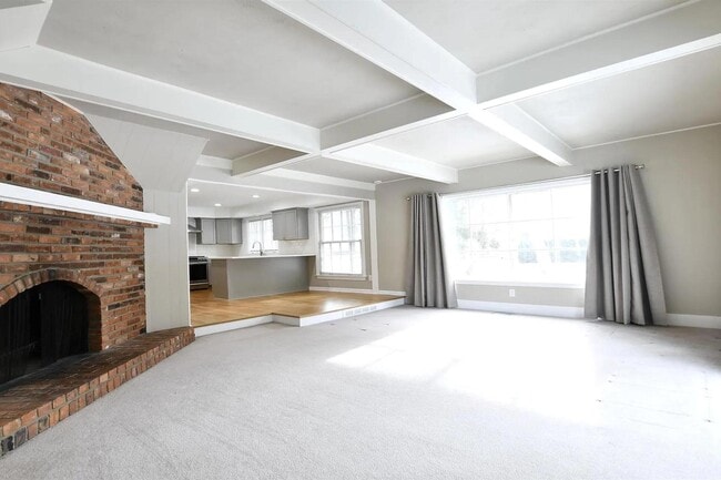 Building Photo - 4576 Wagon Wheel Dr